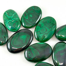 Malachite Palm Stones: 43-50mm