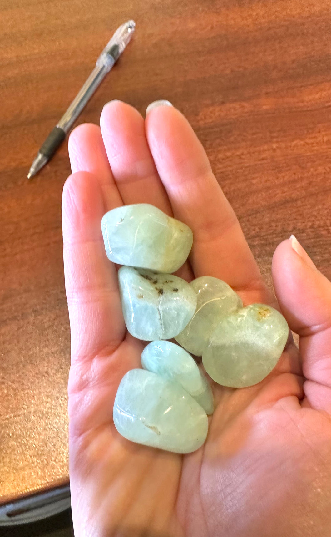 Prehnite tumbles